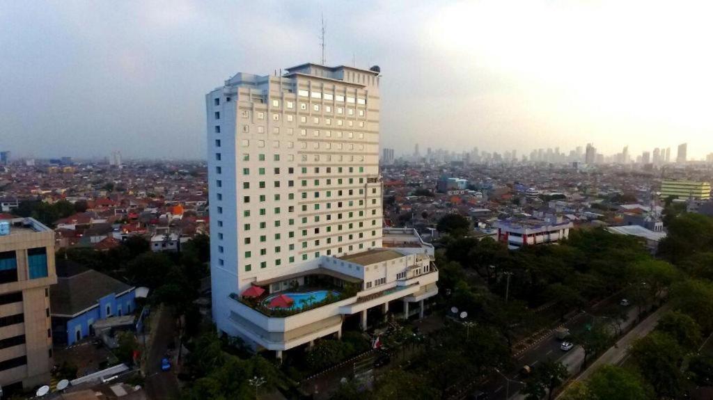 Hotel Grand Cempaka Jakarta Bagian luar foto