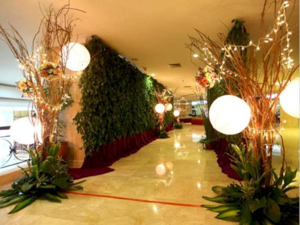 Hotel Grand Cempaka Jakarta Bagian luar foto